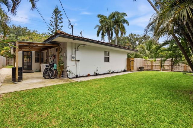 1400 NE 17th Avenue, Fort Lauderdale, FL 33304