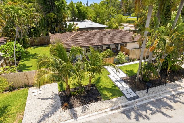 1400 NE 17th Avenue, Fort Lauderdale, FL 33304