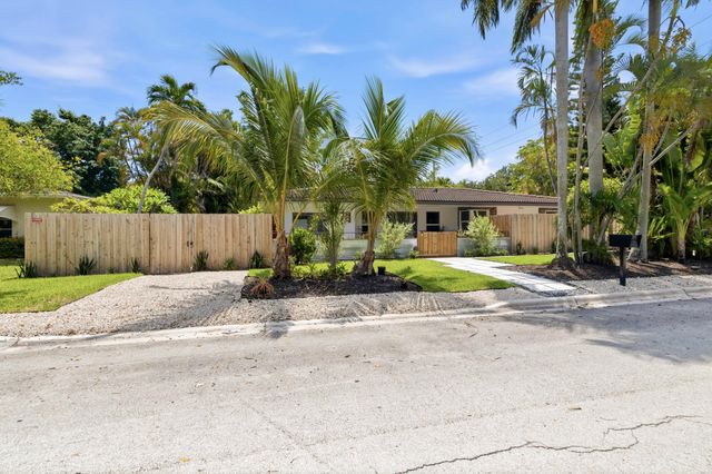 1400 NE 17th Avenue, Fort Lauderdale, FL 33304