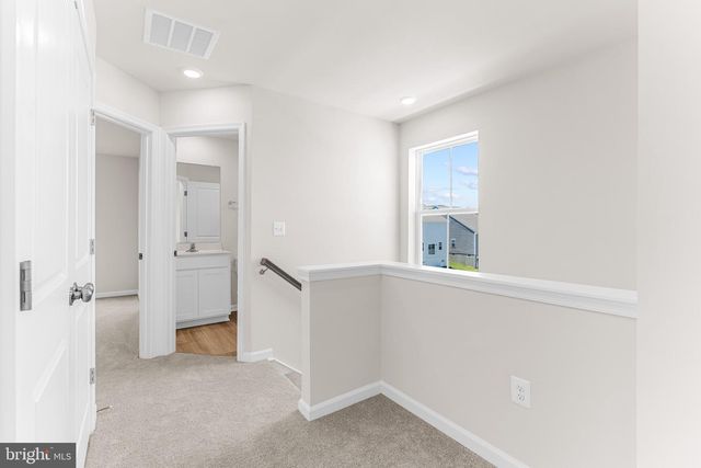 200 SWAN FIELD AVE, Ranson, WV 25438