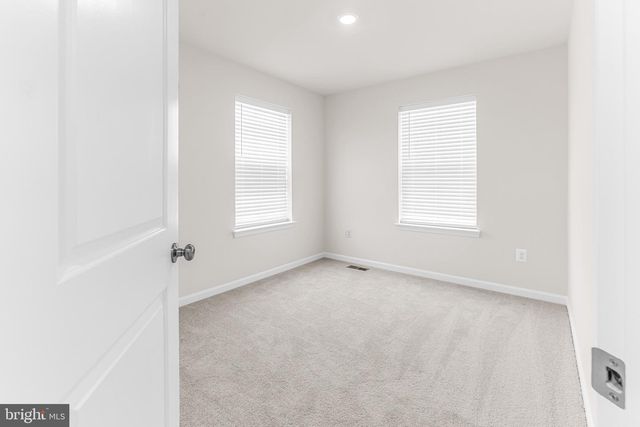 200 SWAN FIELD AVE, Ranson, WV 25438