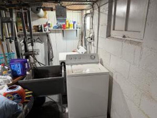 2915 N 38th STREET, Milwaukee, WI 53210