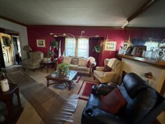 2915 N 38th STREET, Milwaukee, WI 53210