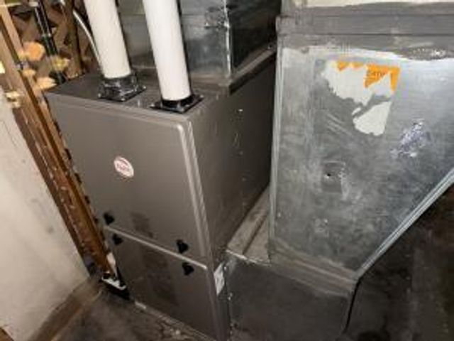 2915 N 38th STREET, Milwaukee, WI 53210