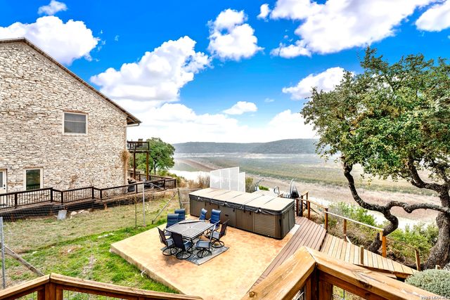 309 & 314 Sunset, Lakehills, TX 78063