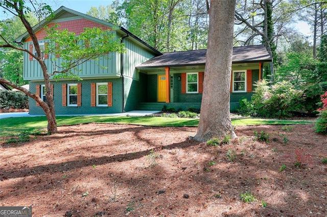 2538 Three Bars Drive, Grayson, GA 30017