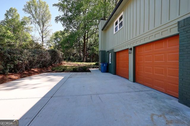 2538 Three Bars Drive, Grayson, GA 30017