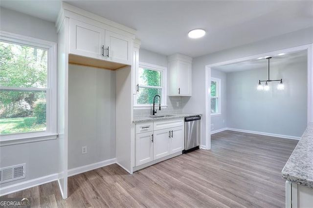 2538 Three Bars Drive, Grayson, GA 30017