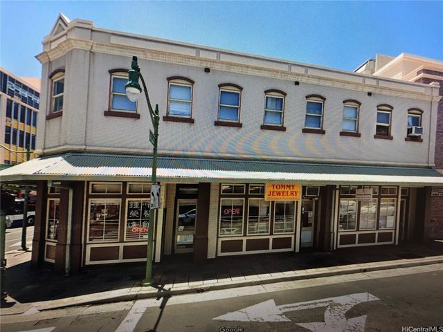 102 N King Street, Honolulu, HI 96817