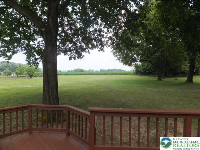 8368 Seemsville Road, East Allen Twp, PA 18067