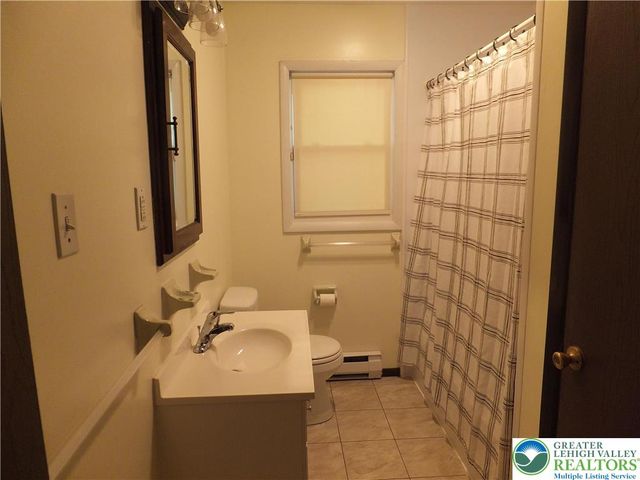 8368 Seemsville Road, East Allen Twp, PA 18067