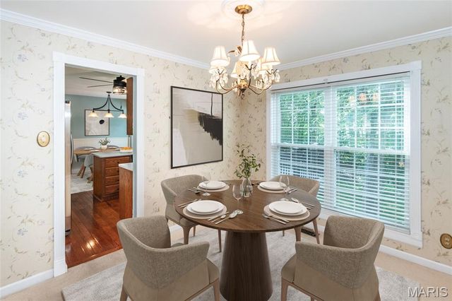 6564 Suson Woods Drive, St Louis, MO 63128