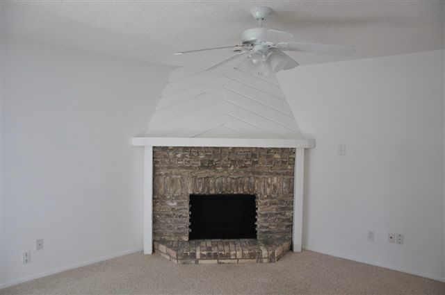 2610 Lakehill Lane 4D, Carrollton, TX 75006