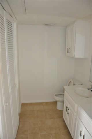 2610 Lakehill Lane 4D, Carrollton, TX 75006