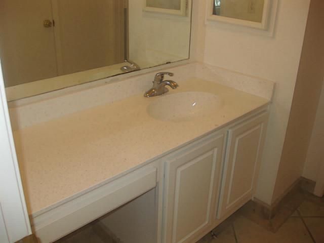 2610 Lakehill Lane 4D, Carrollton, TX 75006