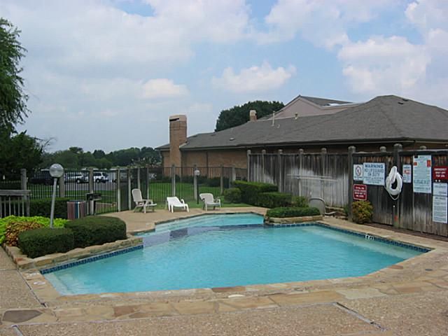 2610 Lakehill Lane 4D, Carrollton, TX 75006