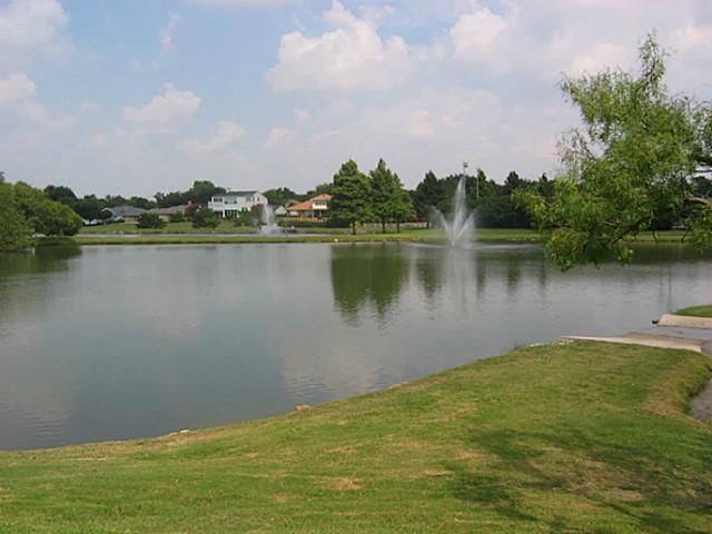 2610 Lakehill Lane 4D, Carrollton, TX 75006