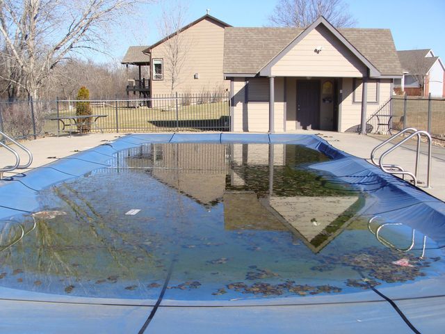 1815 S Teakwood Ct, Wichita, KS 67230