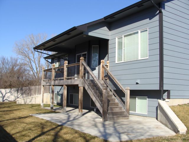 1815 S Teakwood Ct, Wichita, KS 67230