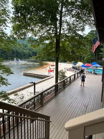 10 Morgan Walk, Big Canoe, GA 30143