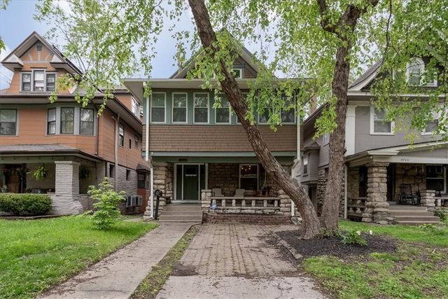 3709 Walnut Street, Kansas City, MO 64111