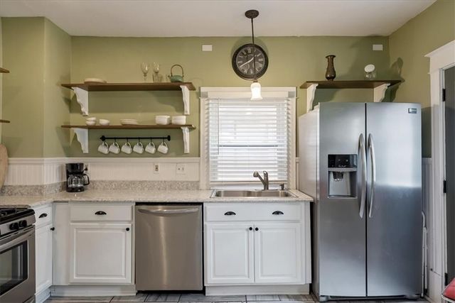 3709 Walnut Street, Kansas City, MO 64111