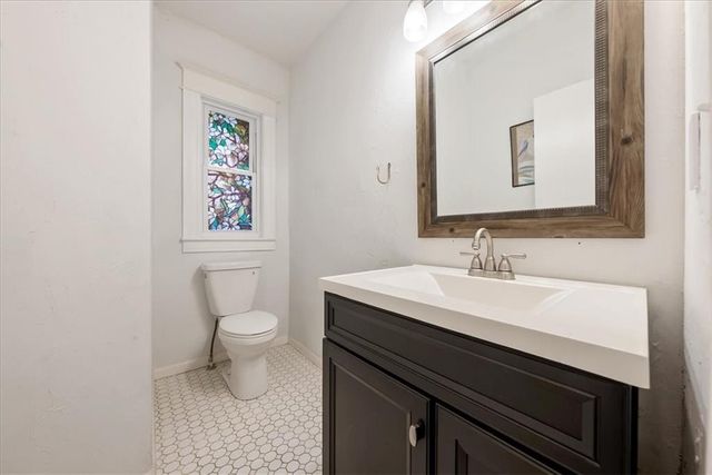 3709 Walnut Street, Kansas City, MO 64111