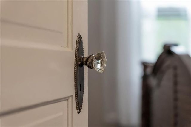 3709 Walnut Street, Kansas City, MO 64111