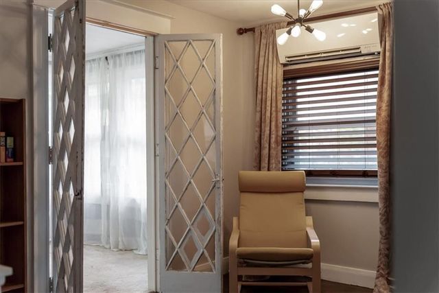 3709 Walnut Street, Kansas City, MO 64111