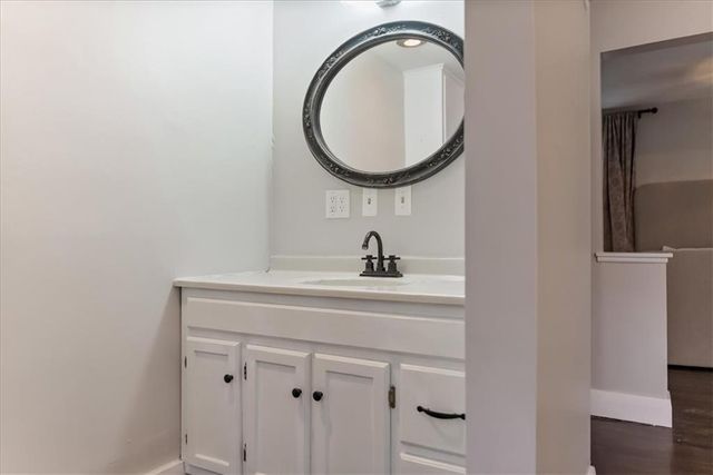 3709 Walnut Street, Kansas City, MO 64111