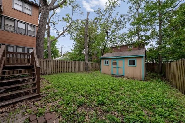 3709 Walnut Street, Kansas City, MO 64111