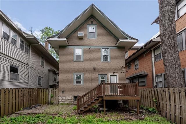 3709 Walnut Street, Kansas City, MO 64111