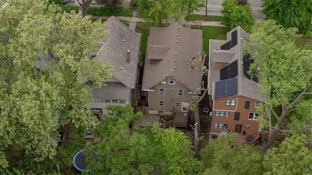 3709 Walnut Street, Kansas City, MO 64111