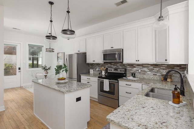 2013 Beech Ave, Nashville, TN 37204