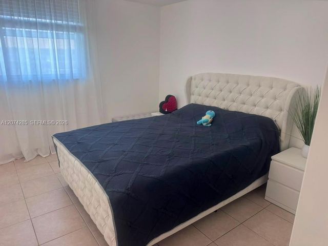 1913 S Ocean Drive 422, Hallandale Beach, FL 33009