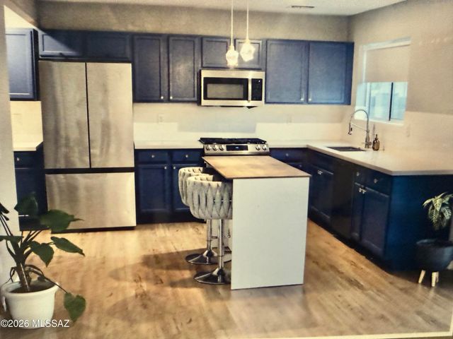 4044 E Wading Duck Court, Tucson, AZ 85712