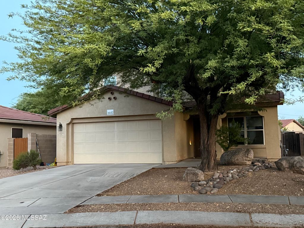 4044 E Wading Duck Court, Tucson, AZ 85712