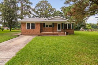 131 Brentwood Drive, Selma, NC 27576