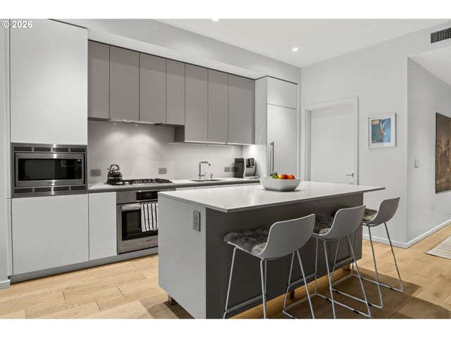 1150 Nw QUIMBY St 512, Portland, OR 97209