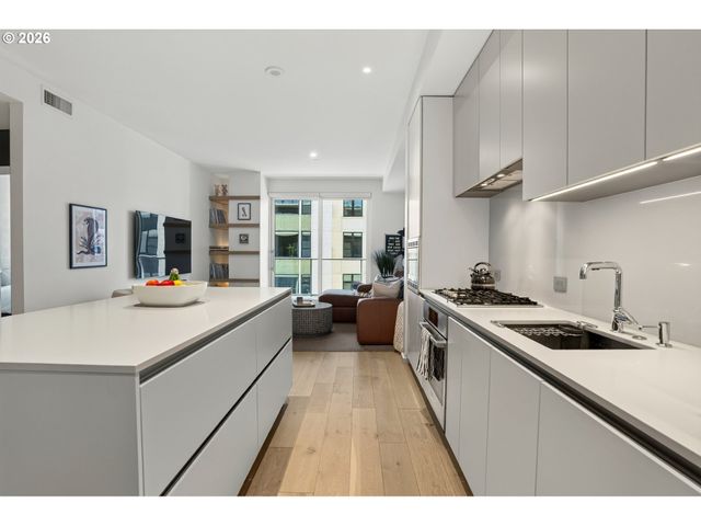 1150 Nw QUIMBY St 512, Portland, OR 97209