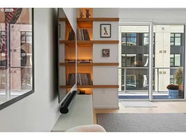 1150 Nw QUIMBY St 512, Portland, OR 97209