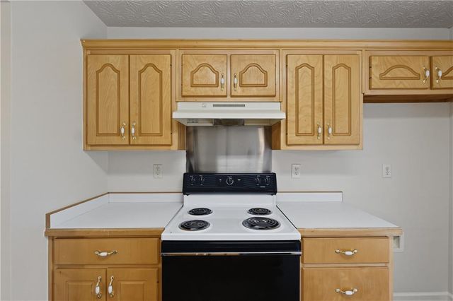 30 Hunters Trace, Covington, GA 30014