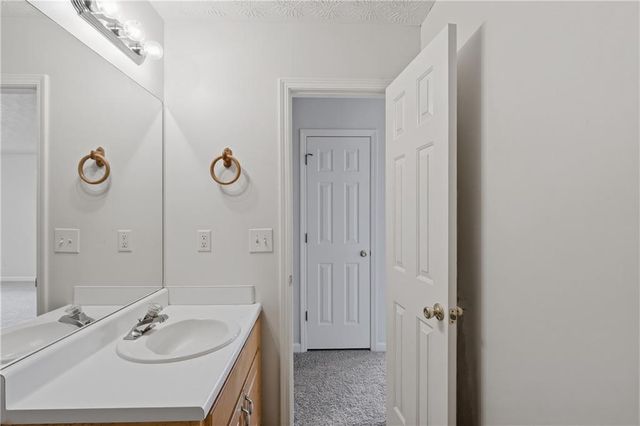 30 Hunters Trace, Covington, GA 30014