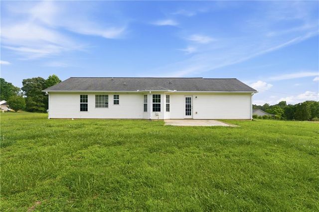 30 Hunters Trace, Covington, GA 30014