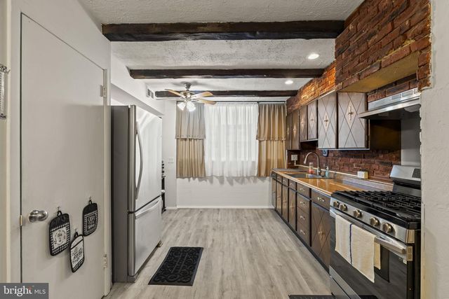 4270 LAWNSIDE RD, Philadelphia, PA 19154