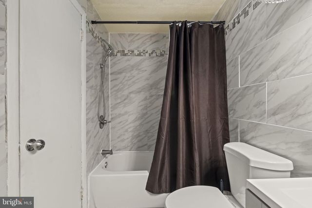 4270 LAWNSIDE RD, Philadelphia, PA 19154