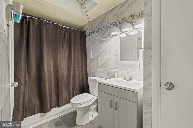 4270 LAWNSIDE RD, Philadelphia, PA 19154