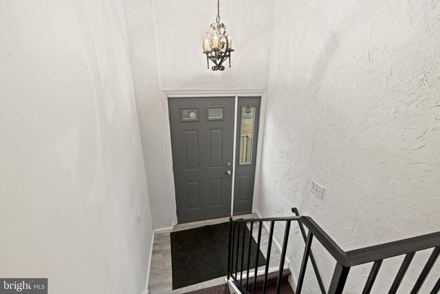 4270 LAWNSIDE RD, Philadelphia, PA 19154