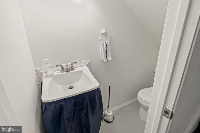 4270 LAWNSIDE RD, Philadelphia, PA 19154