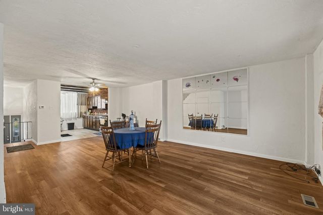 4270 LAWNSIDE RD, Philadelphia, PA 19154